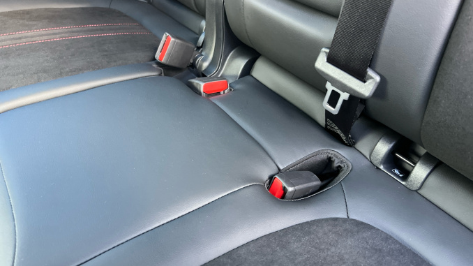 Ford Kuga 2.5 FHEV ST-Line X Black Package 5dr CVT Hybrid Estate - Image 17
